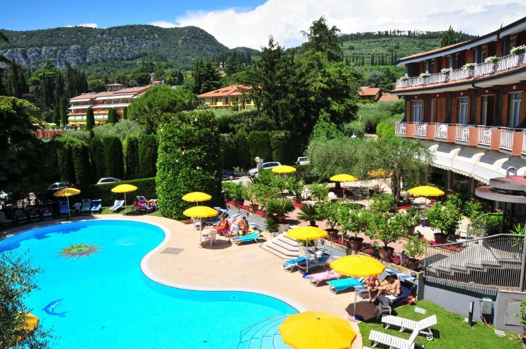 Continental Hotel Garde